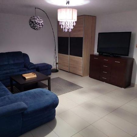 Mazurska Piwniczka Apartment Giżycko Exterior foto